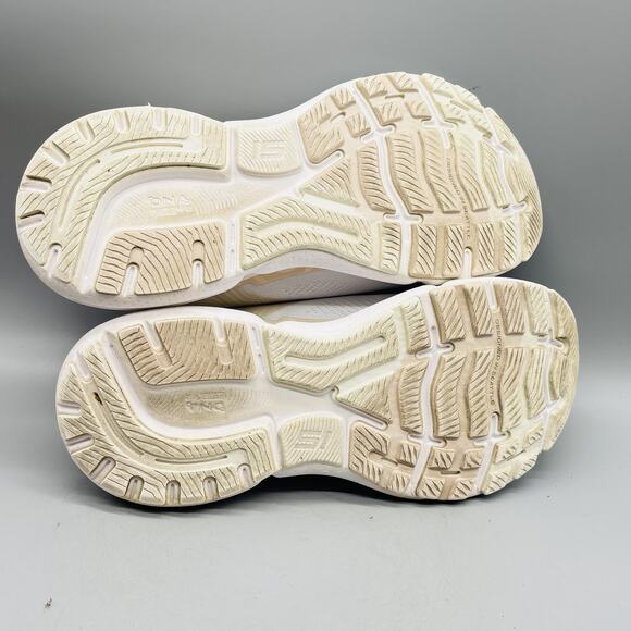Brooks Shoes Womens 7.5 White Cream Ghost 15 Low Top Running Athletic Sneakers - Picture 9 of 12